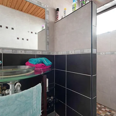 Tropical Piso Ana Con Palmera *